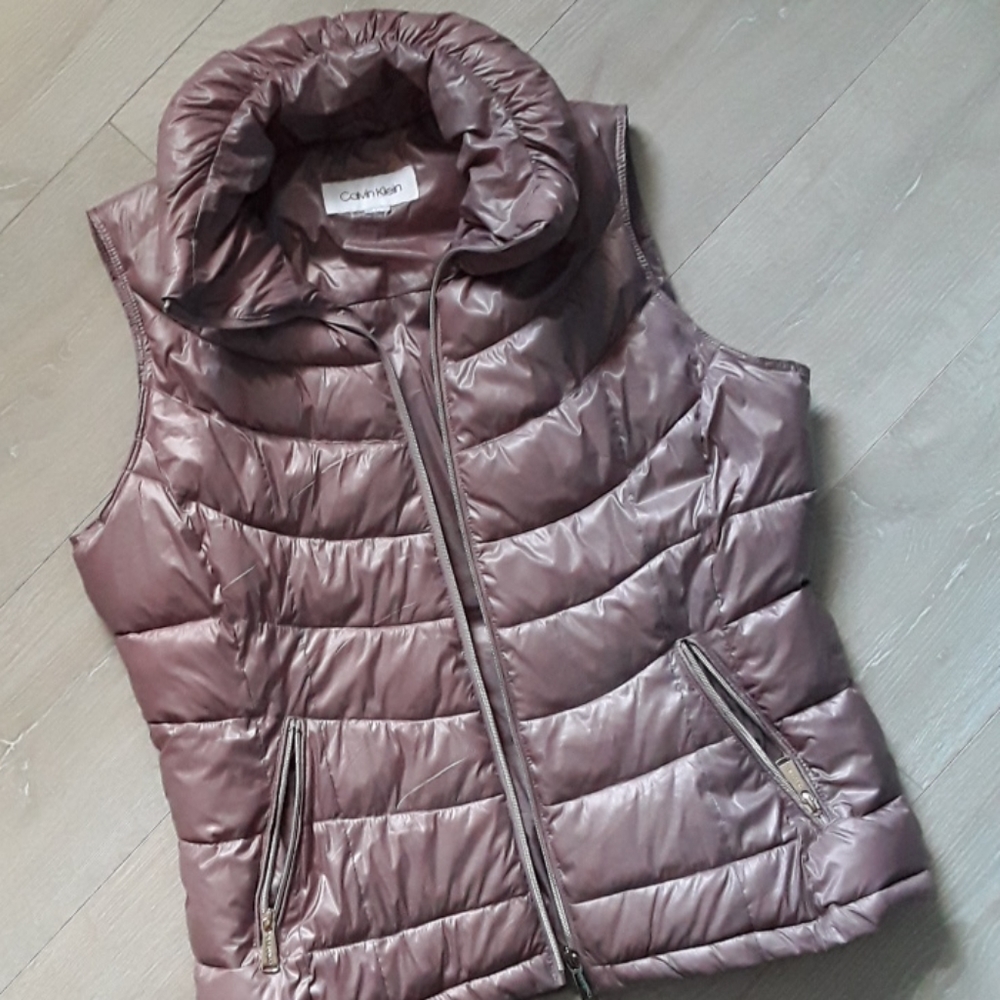 Calvin Klein Sleeveless Puffer Jacket